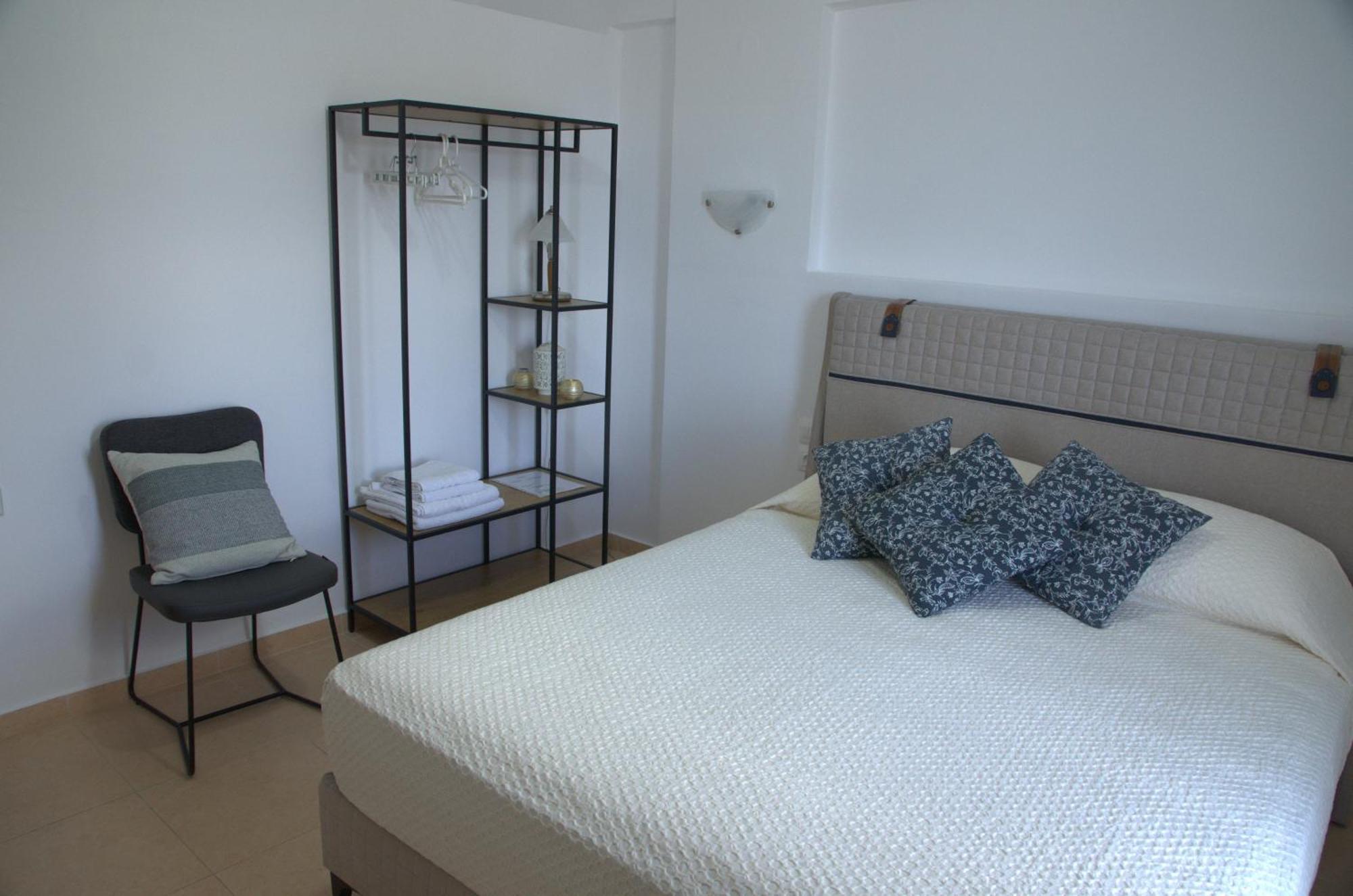 Corafili Holiday Suites คิโอตาริ ภายนอก รูปภาพ