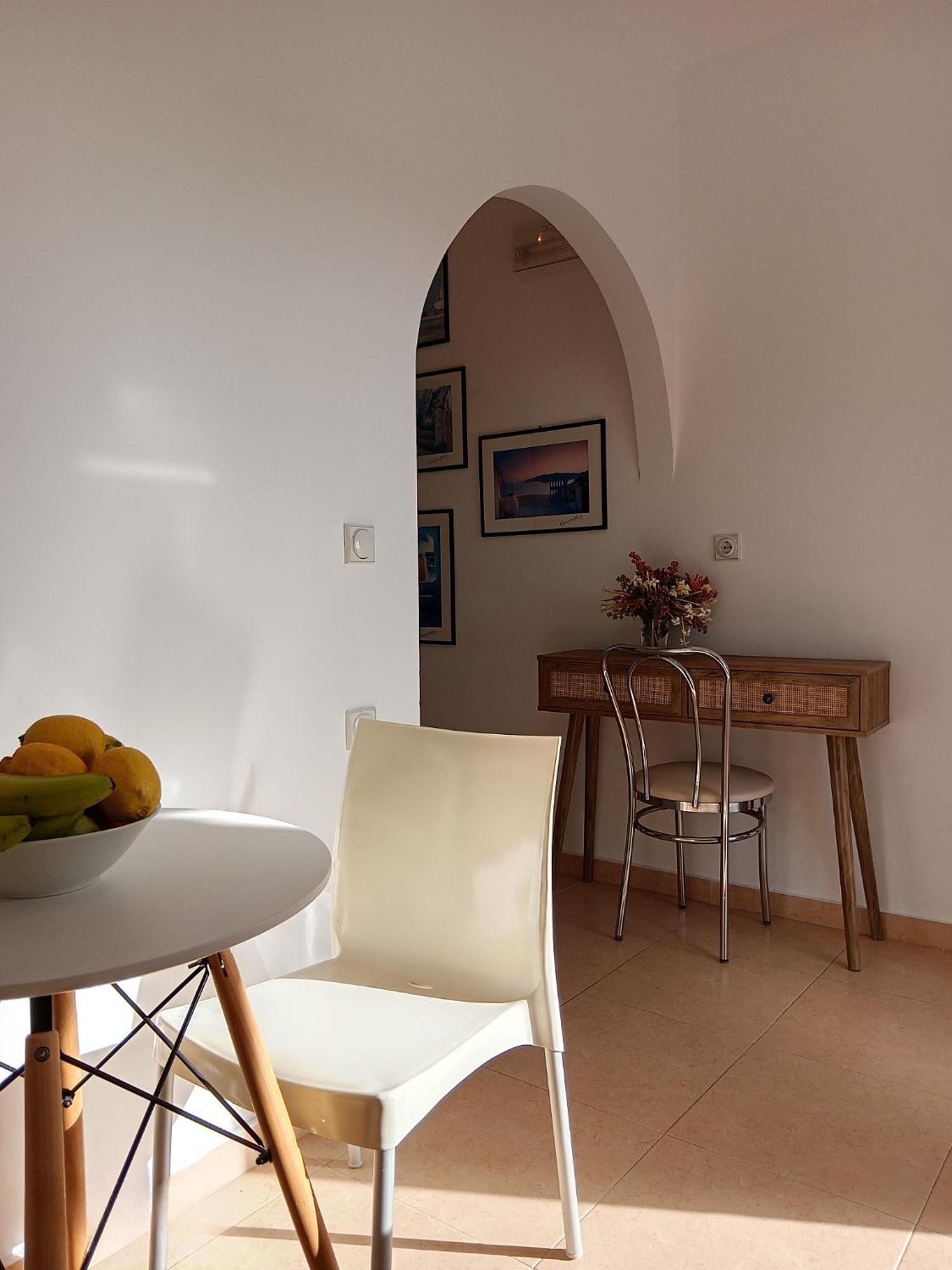Corafili Holiday Suites คิโอตาริ ภายนอก รูปภาพ