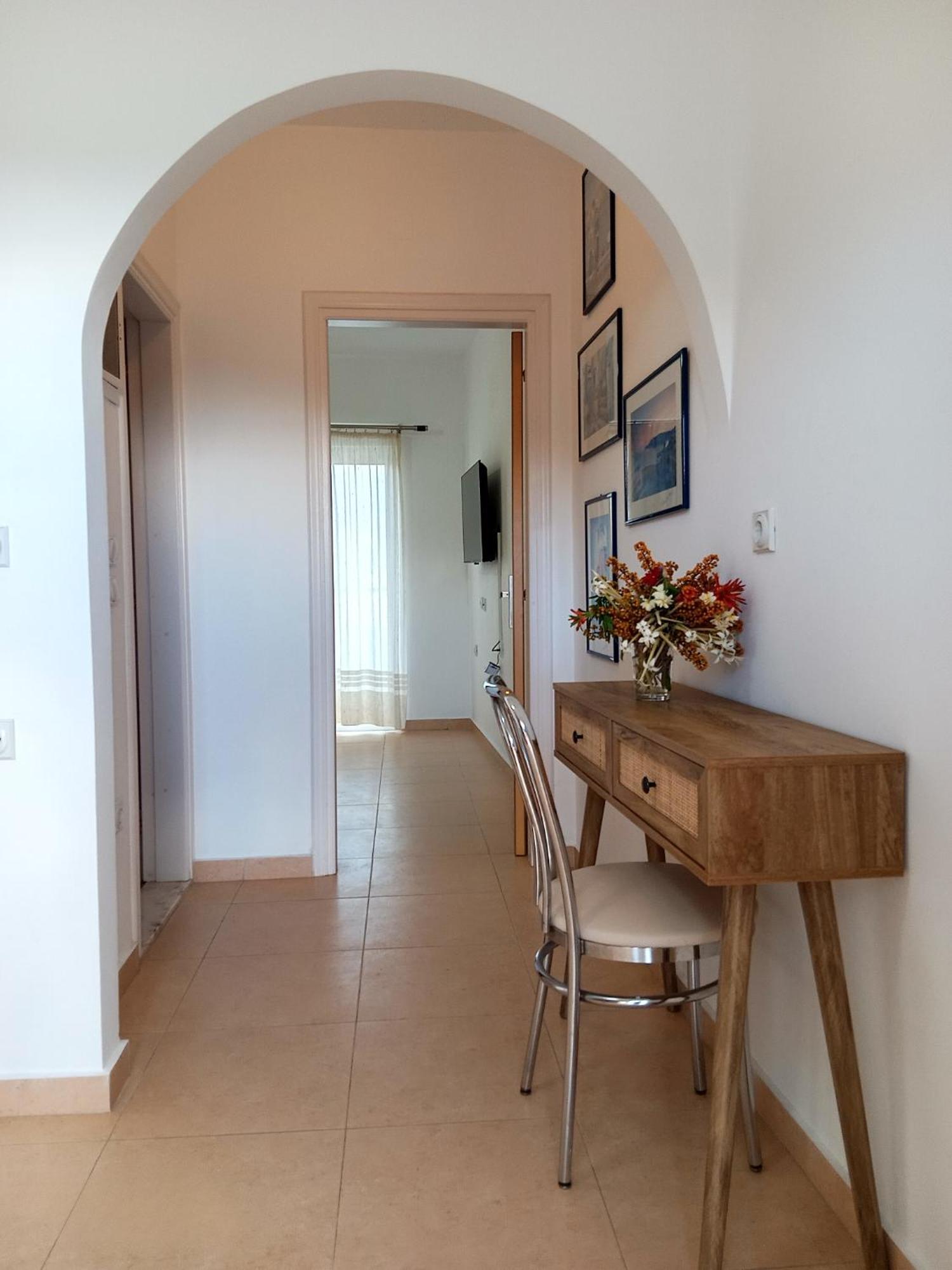 Corafili Holiday Suites คิโอตาริ ภายนอก รูปภาพ