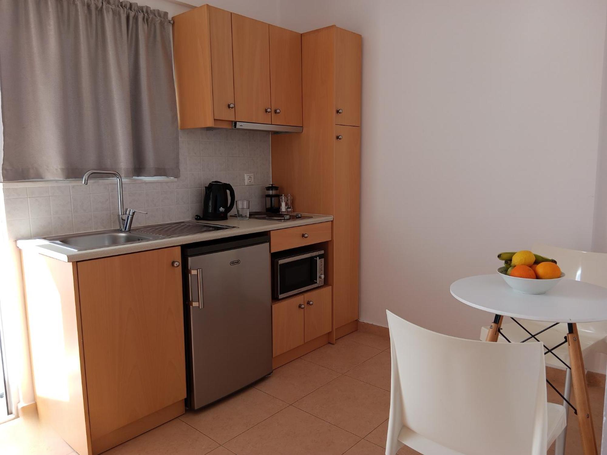 Corafili Holiday Suites คิโอตาริ ภายนอก รูปภาพ
