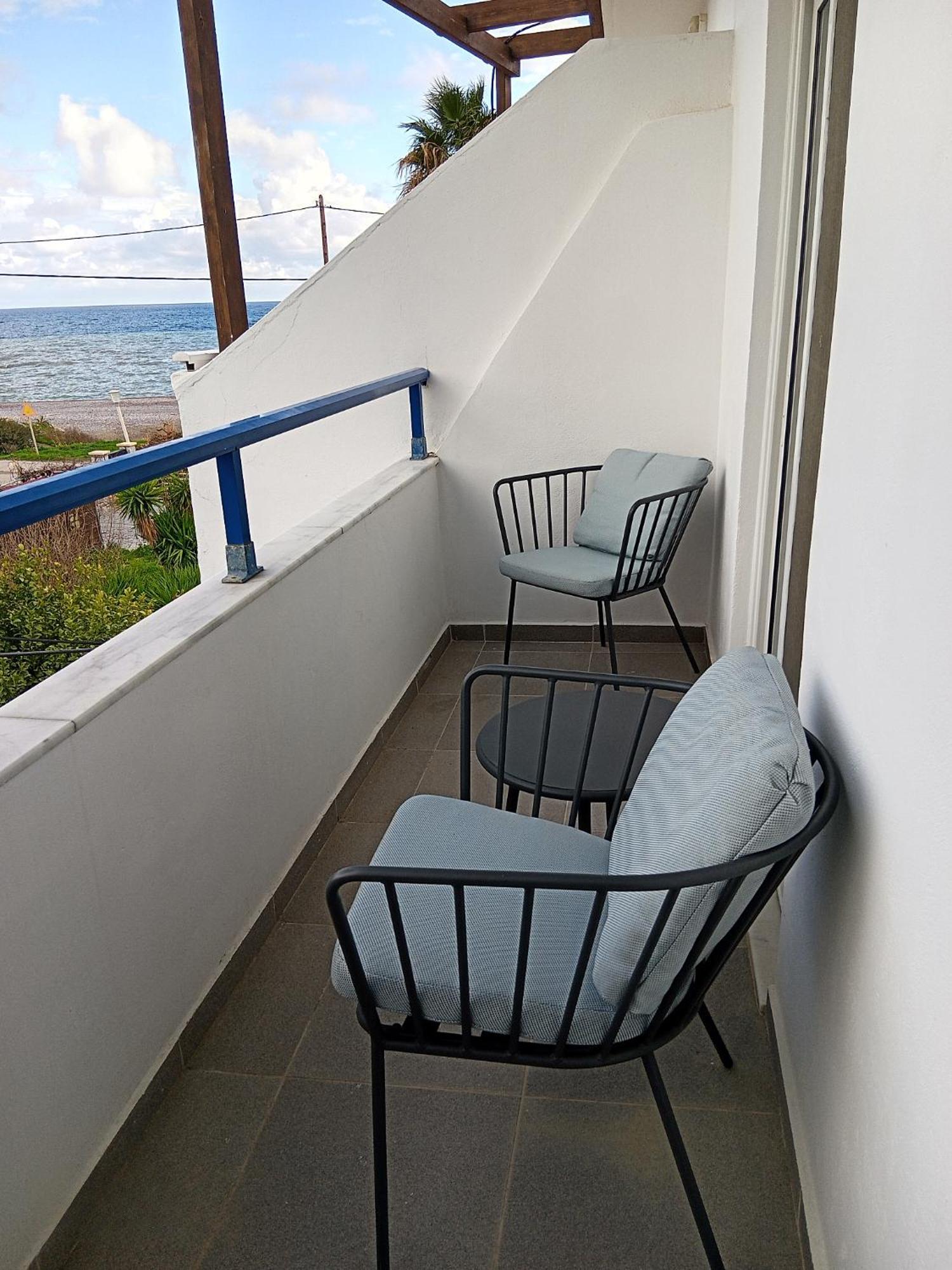 Corafili Holiday Suites คิโอตาริ ภายนอก รูปภาพ