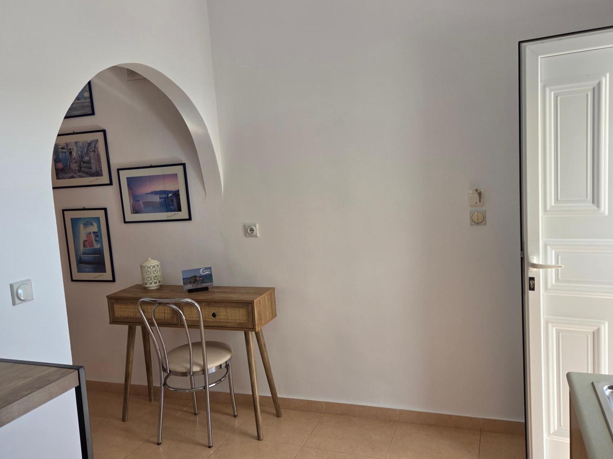 Corafili Holiday Suites คิโอตาริ ภายนอก รูปภาพ