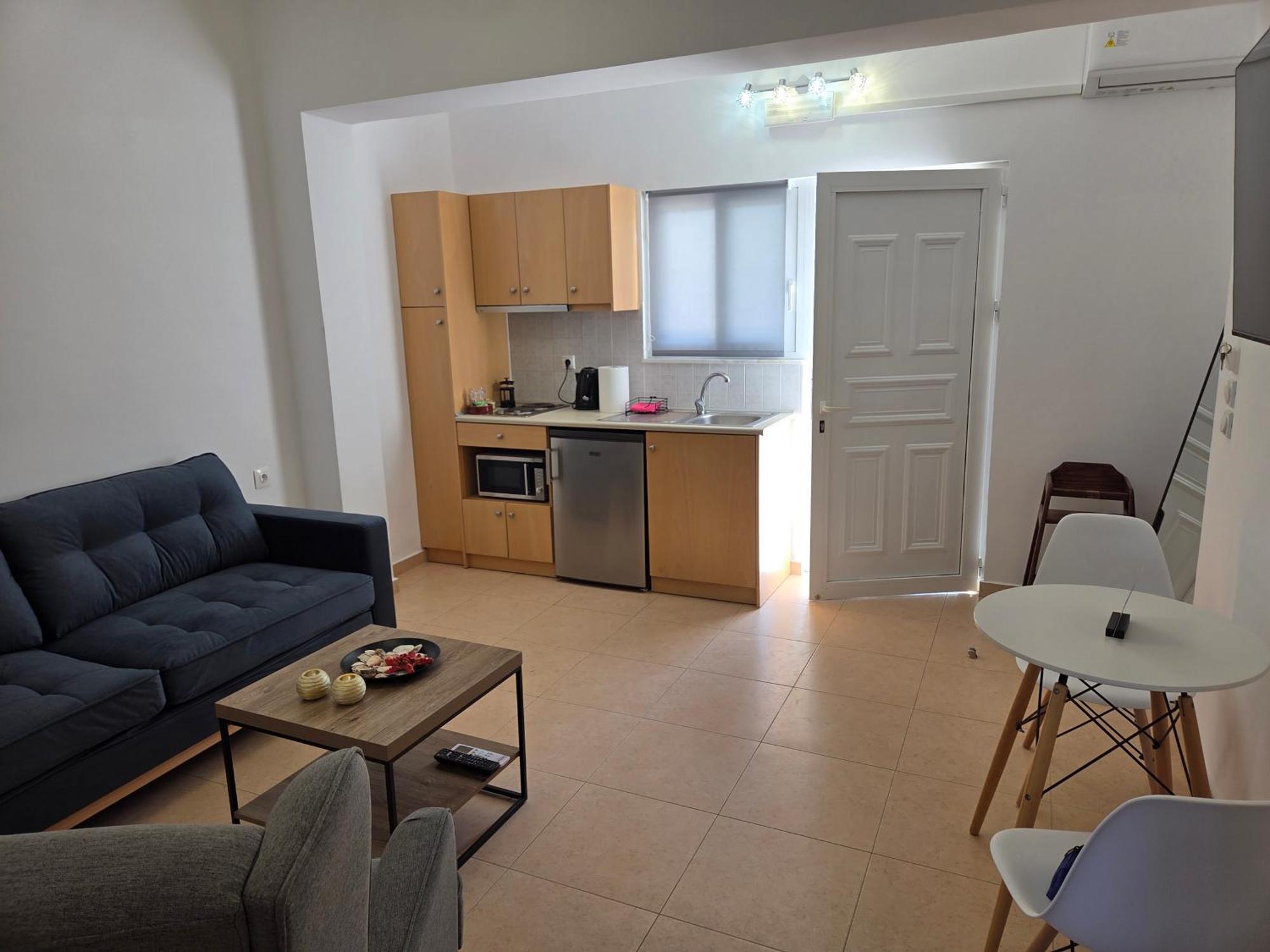 Corafili Holiday Suites คิโอตาริ ภายนอก รูปภาพ