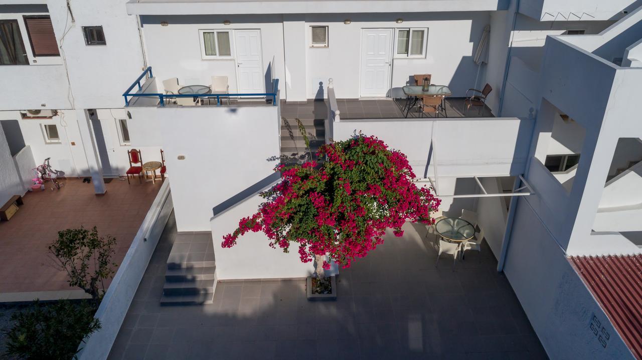 Corafili Holiday Suites คิโอตาริ ภายนอก รูปภาพ