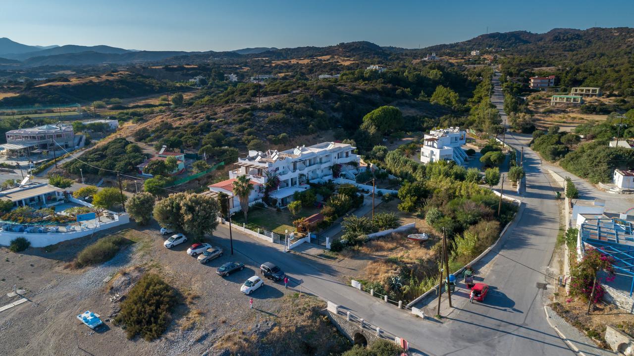 Corafili Holiday Suites คิโอตาริ ภายนอก รูปภาพ